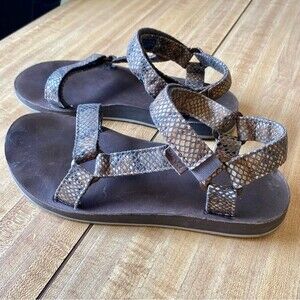 TEVA Sandals Original Universal Print Snakeskin Eiffel Tower Embossed Sport Shoe